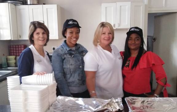 In the kitchen - Anne Slatter (I Care Centre), Siphumelela Nzama (Fairmont Zimbali Resort), Gail Elson (I Care Centre), Kriba Thaver(Fairmont Zimbali Resort)