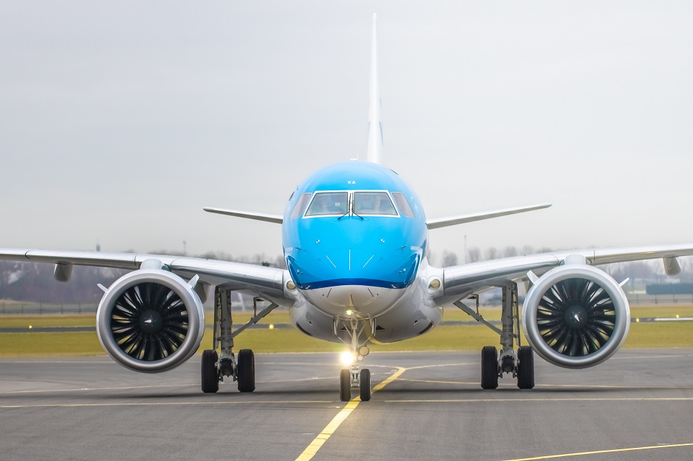 KLM Royal Dutch Airlines announces new modern and sustainable addition to the fleet as first KLM Cityhopper Embraer 195-E2 touches down at Schiphol